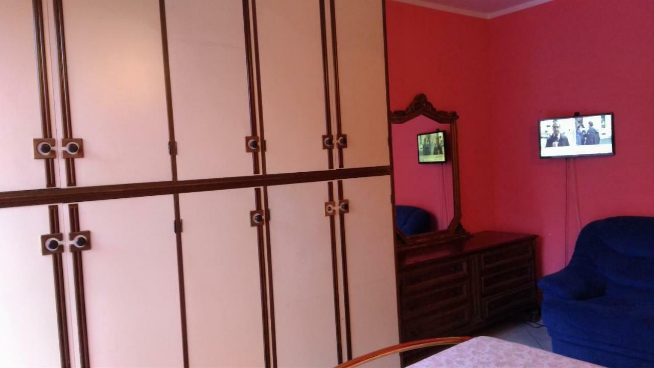 Villetta Rossini Appartamento Da Condividere Con Me Luciano Servizio Ospiti Taxi Driver Navetta No Wifi 2 Camera Da Letto Per 5 Persone Valbrembo Bagian luar foto