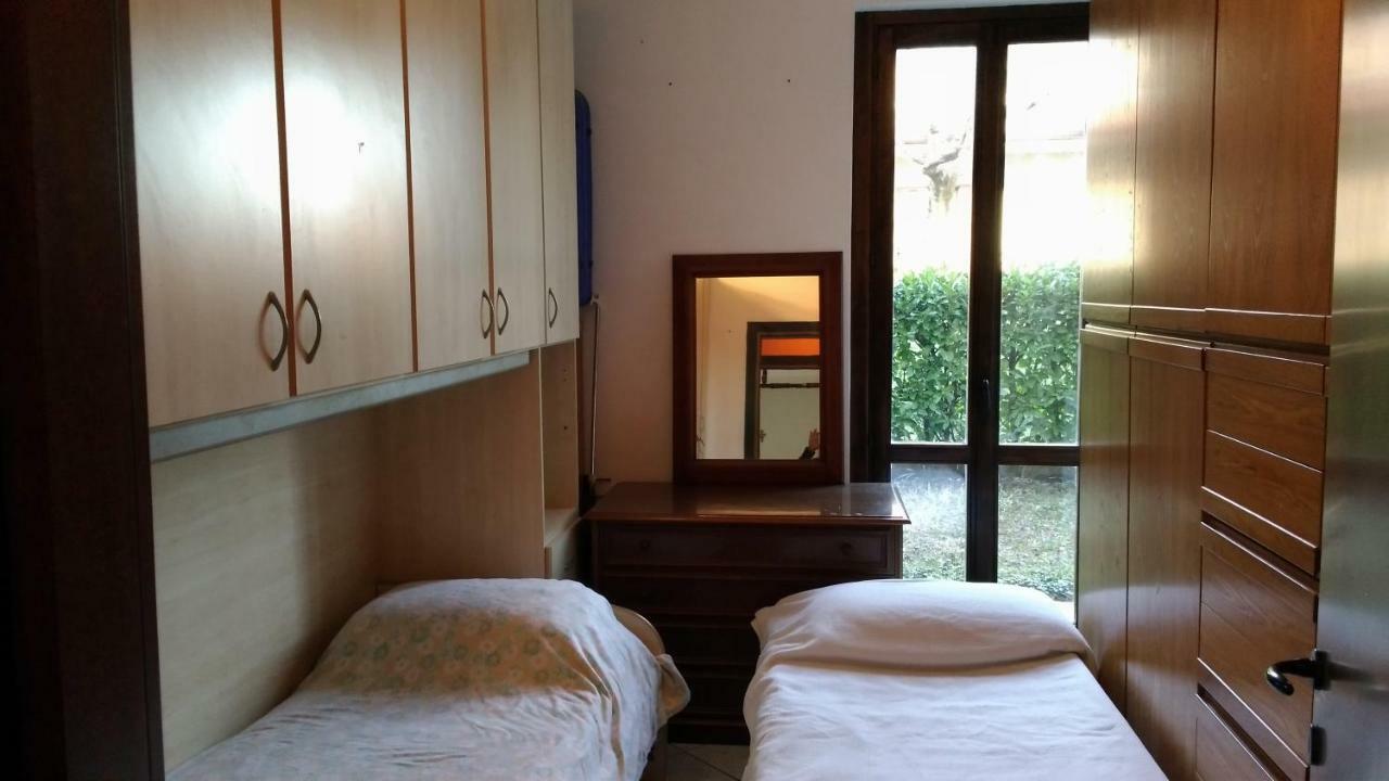 Villetta Rossini Appartamento Da Condividere Con Me Luciano Servizio Ospiti Taxi Driver Navetta No Wifi 2 Camera Da Letto Per 5 Persone Valbrembo Bagian luar foto